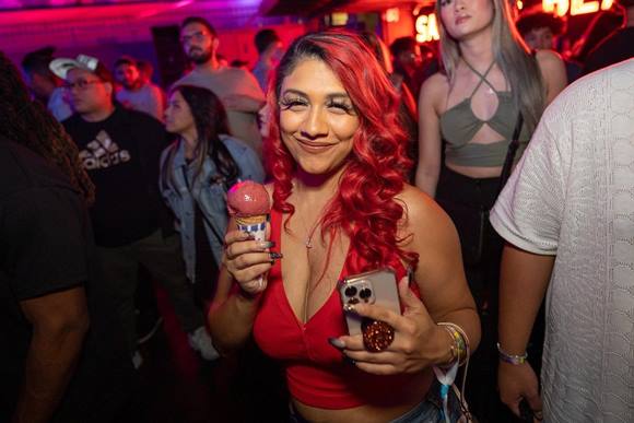girl-drinking