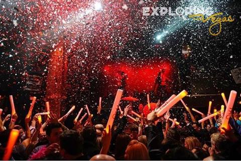 las-vegas-crowd