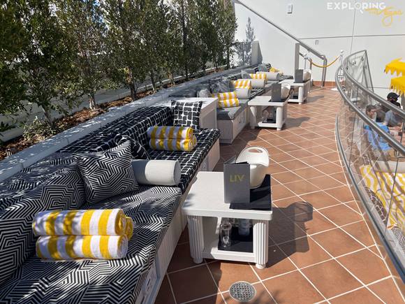 upper-club-couch